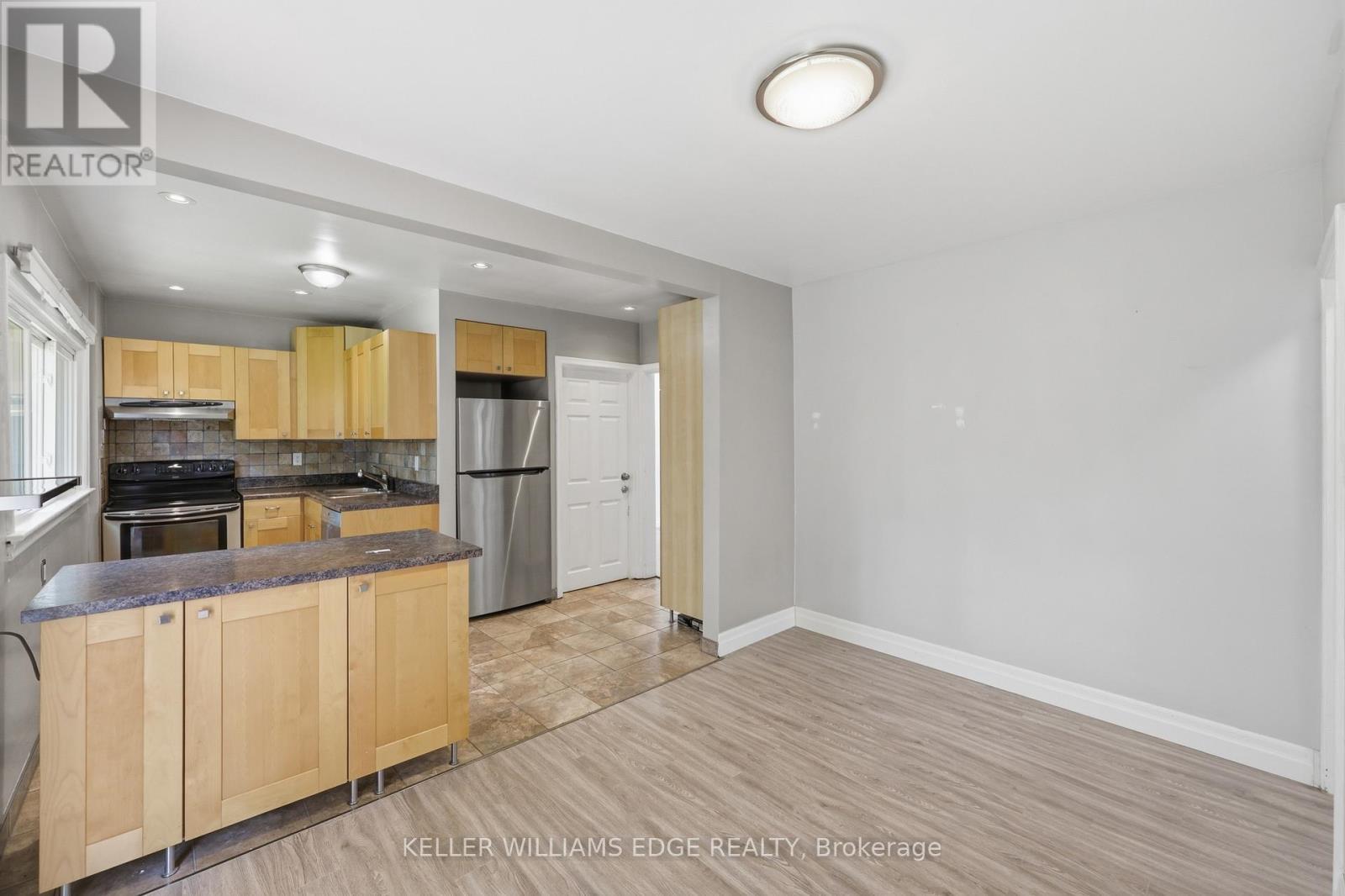 21 Sheridan Lane, Hamilton, ON