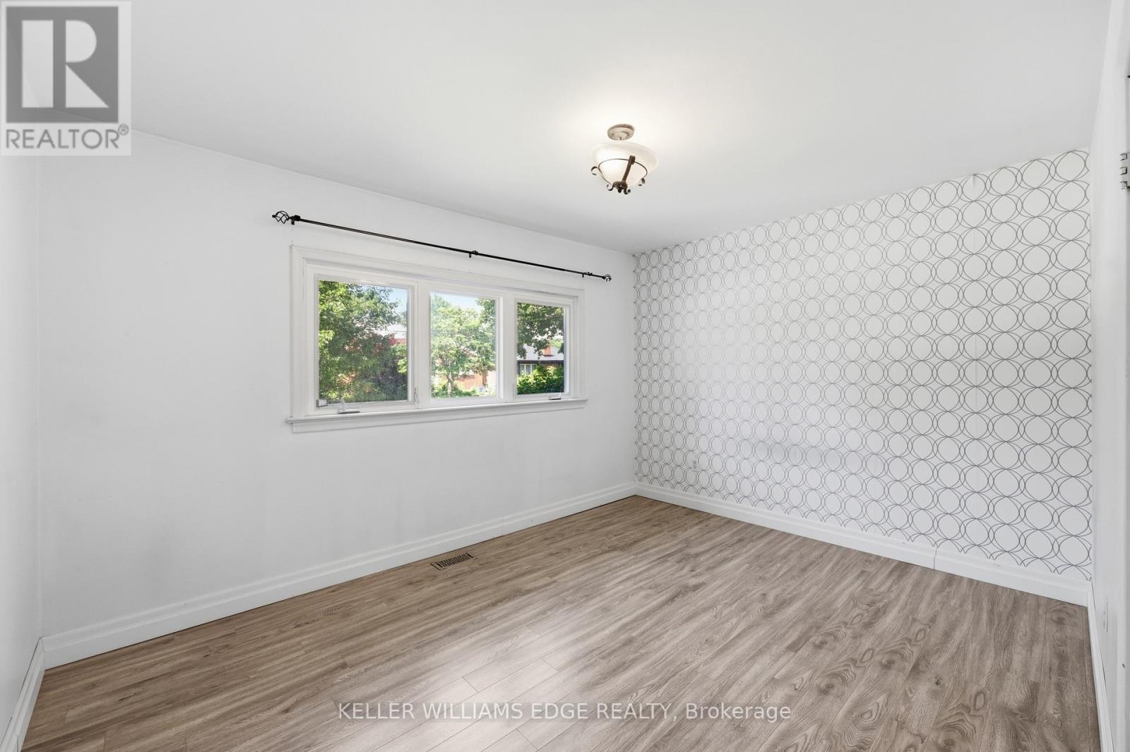 21 Sheridan Lane, Hamilton, ON