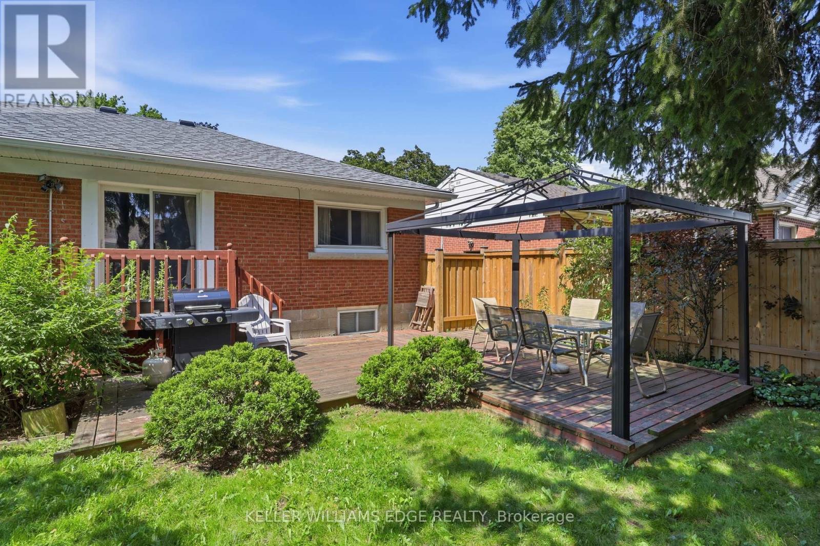 21 Sheridan Lane, Hamilton, ON