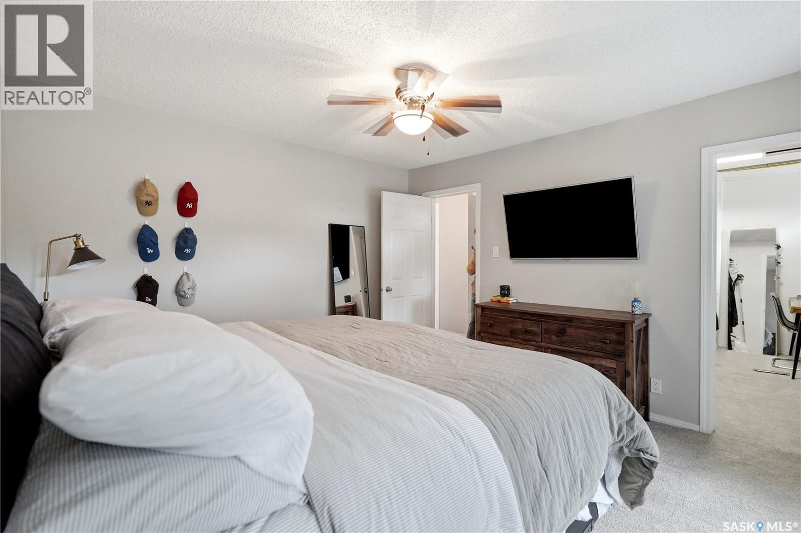 1054 Clifton Avenue, Moose Jaw, SK