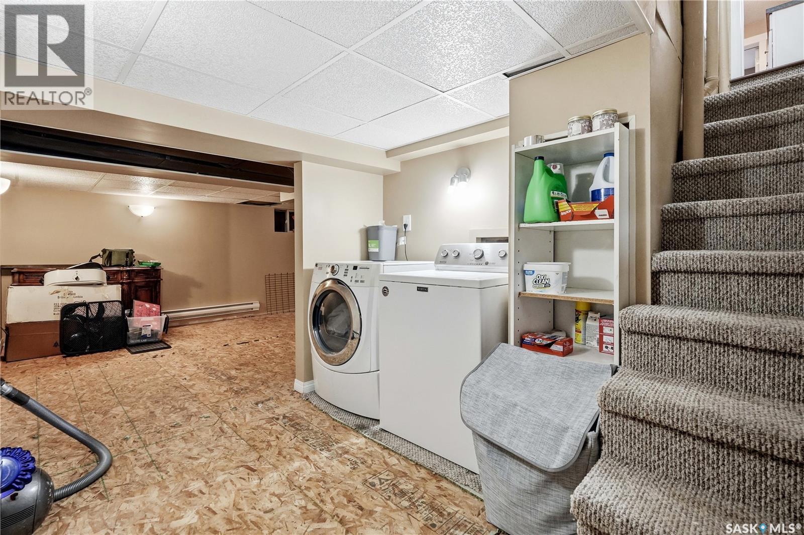 1054 Clifton Avenue, Moose Jaw, SK