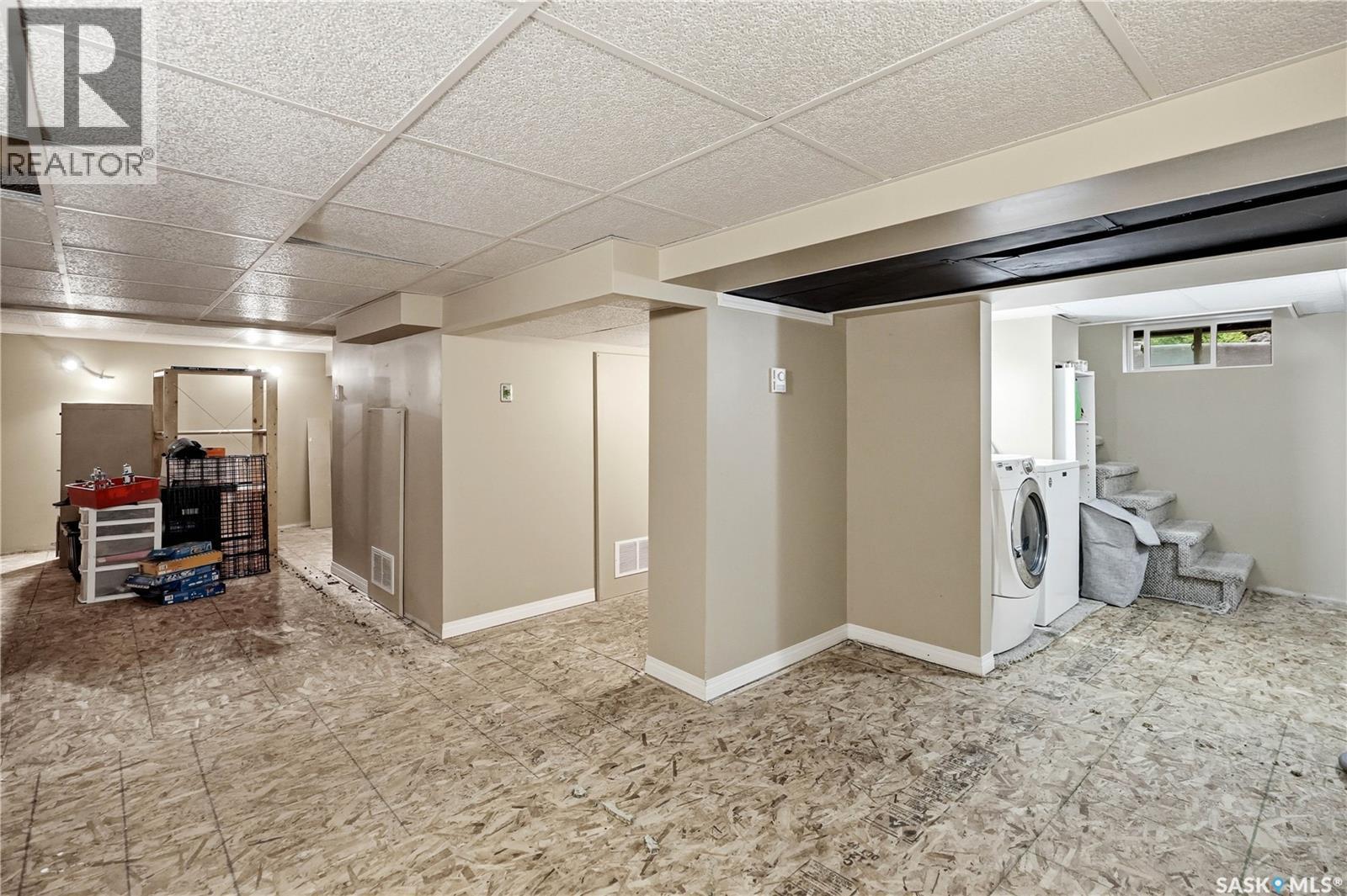 1054 Clifton Avenue, Moose Jaw, SK