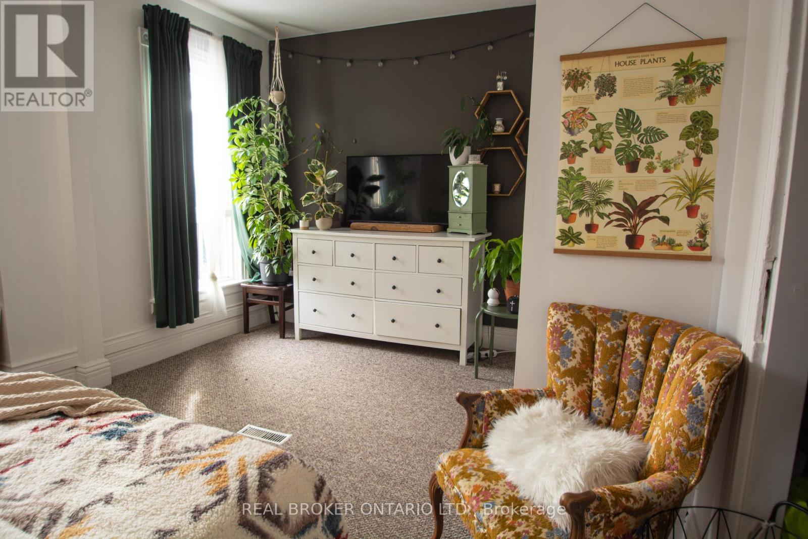 132 Grant Avenue, Hamilton, ON