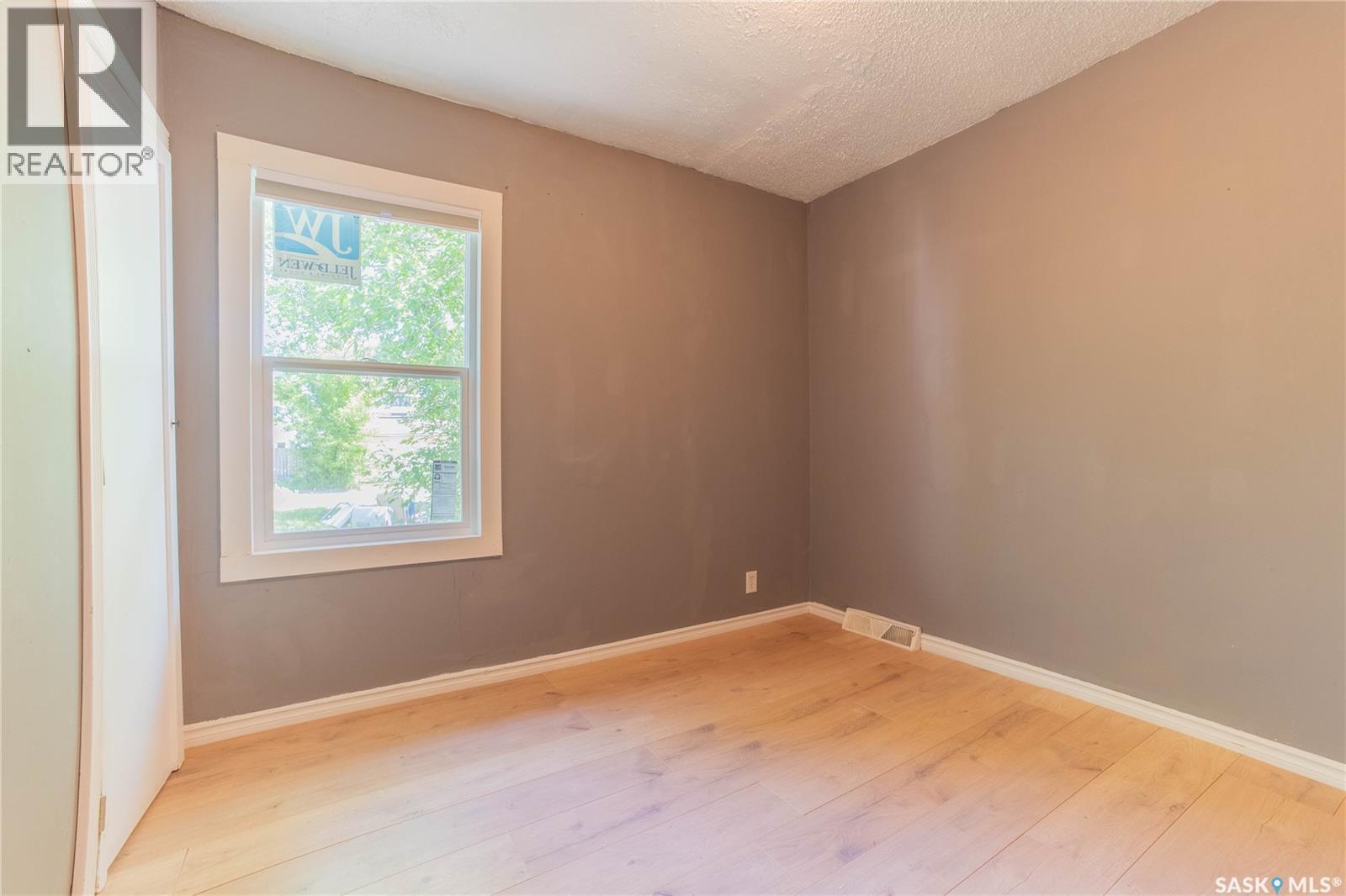 1175 Queen Street, Regina, SK