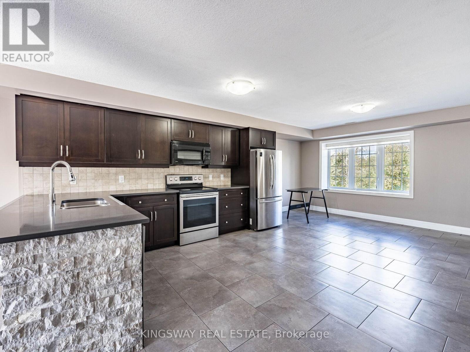 15 - 275 Old Huron Road E, Kitchener, ON