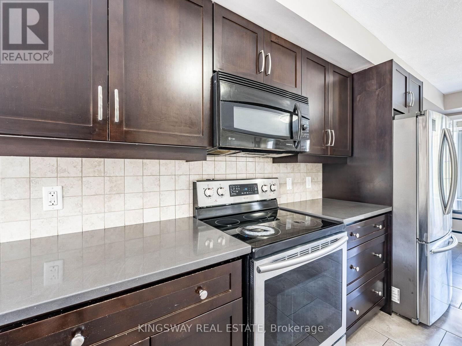 15 - 275 Old Huron Road E, Kitchener, ON