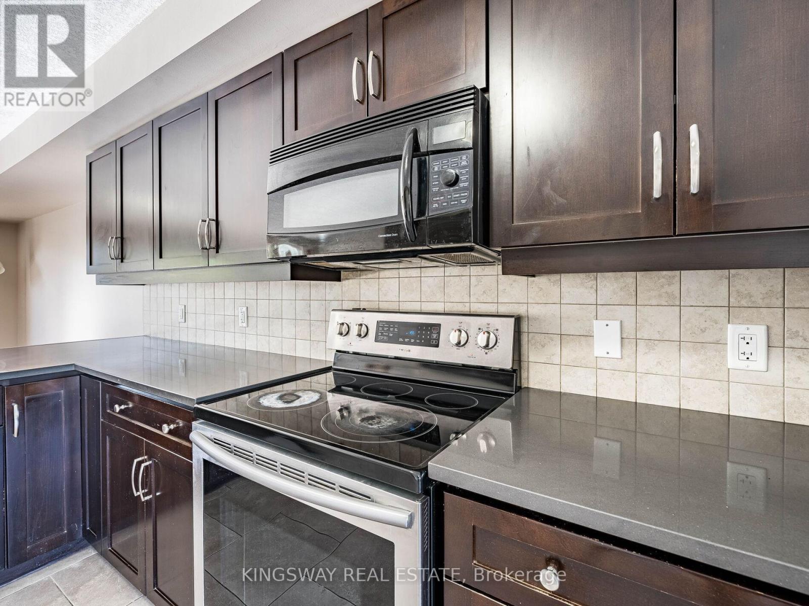 15 - 275 Old Huron Road E, Kitchener, ON