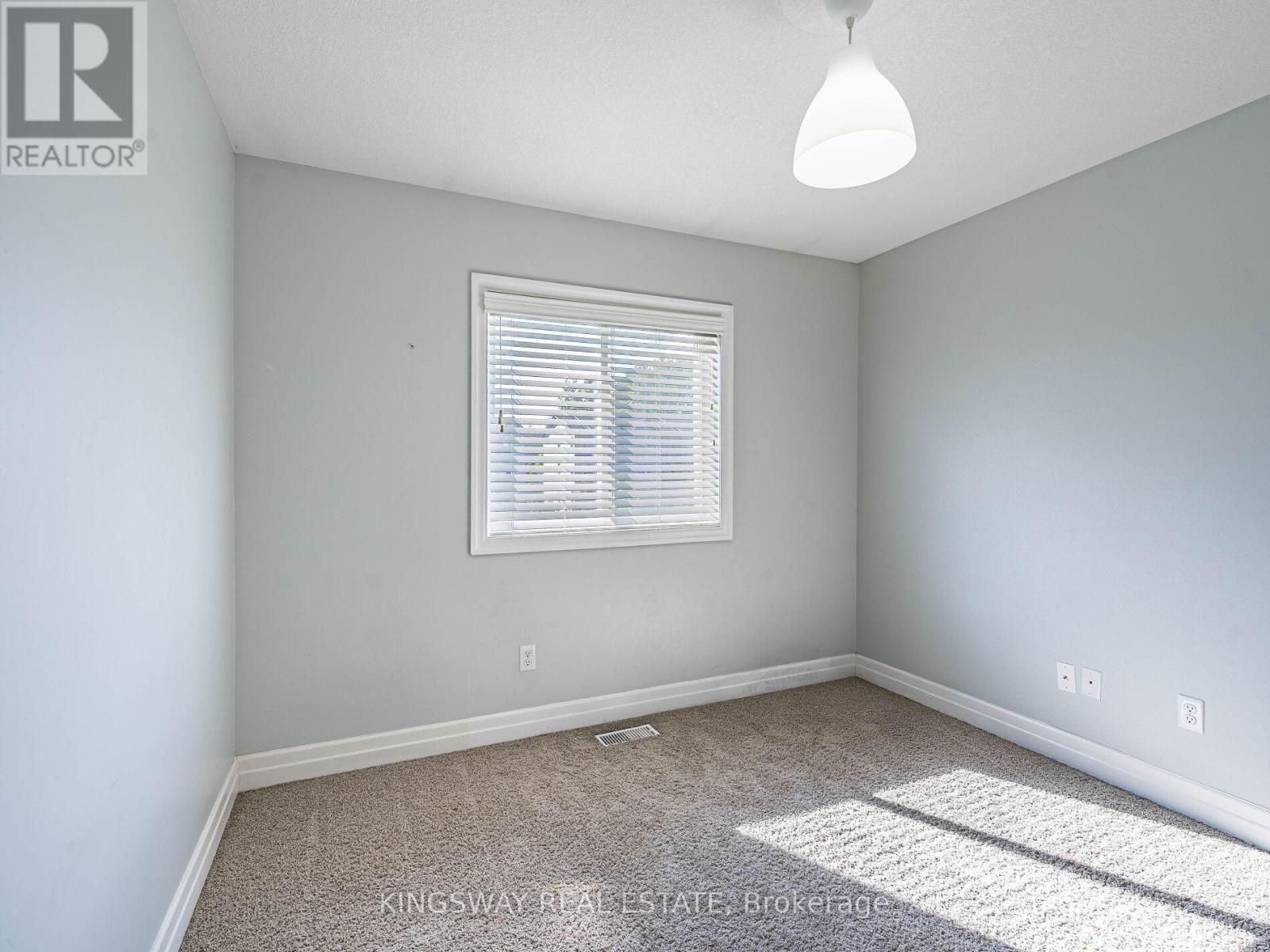 15 - 275 Old Huron Road E, Kitchener, ON