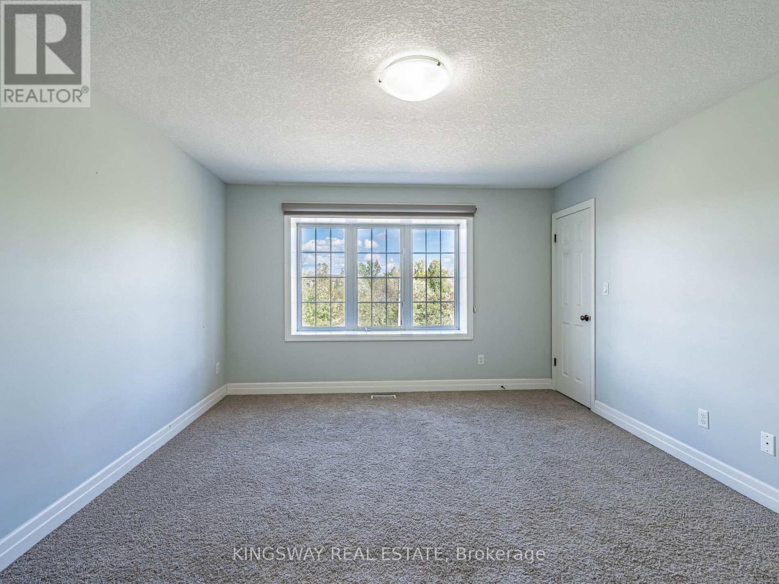 15 - 275 Old Huron Road E, Kitchener, ON