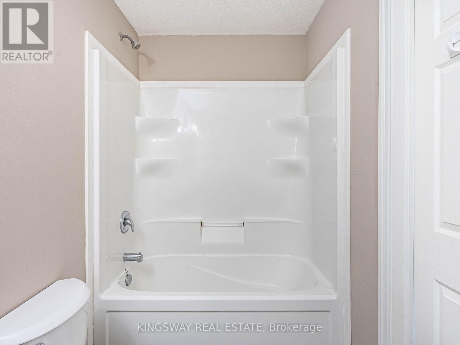 15 - 275 Old Huron Road E, Kitchener, ON