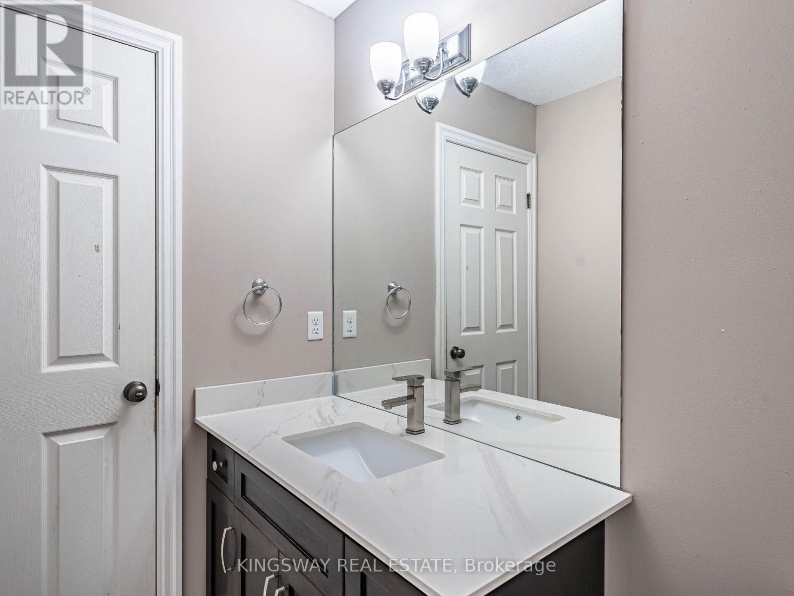 15 - 275 Old Huron Road E, Kitchener, ON