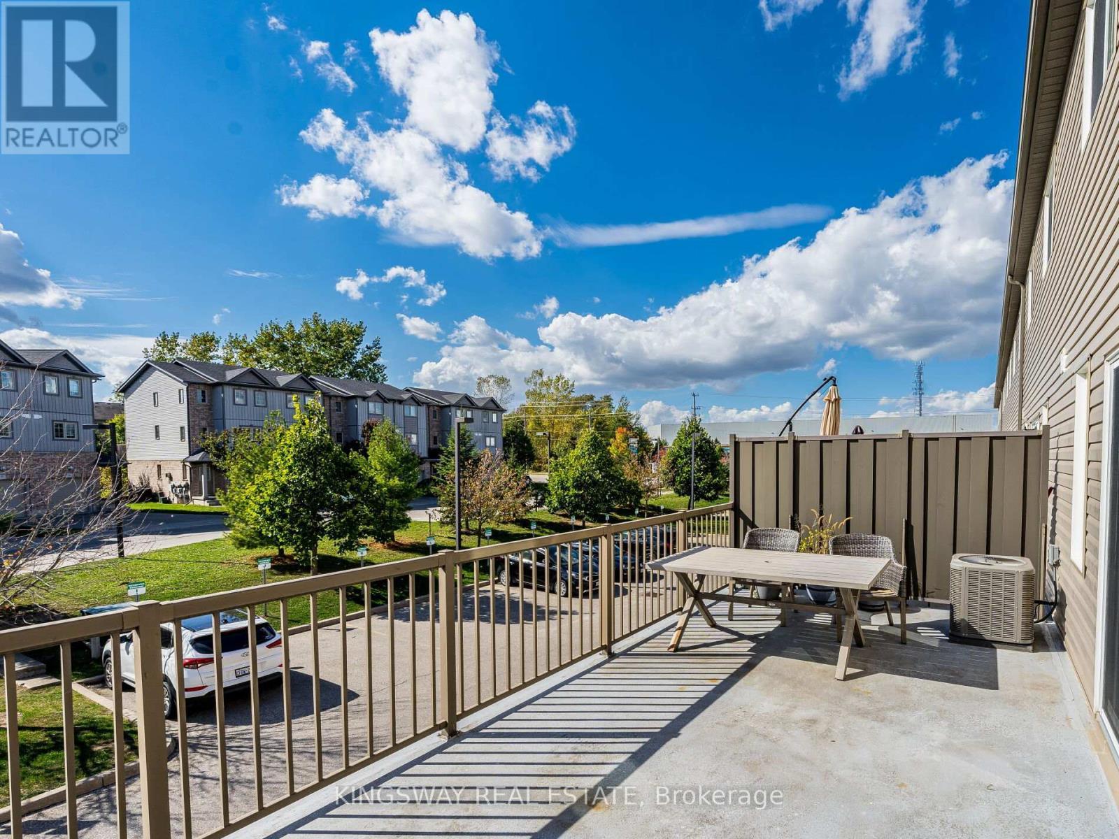 15 - 275 Old Huron Road E, Kitchener, ON