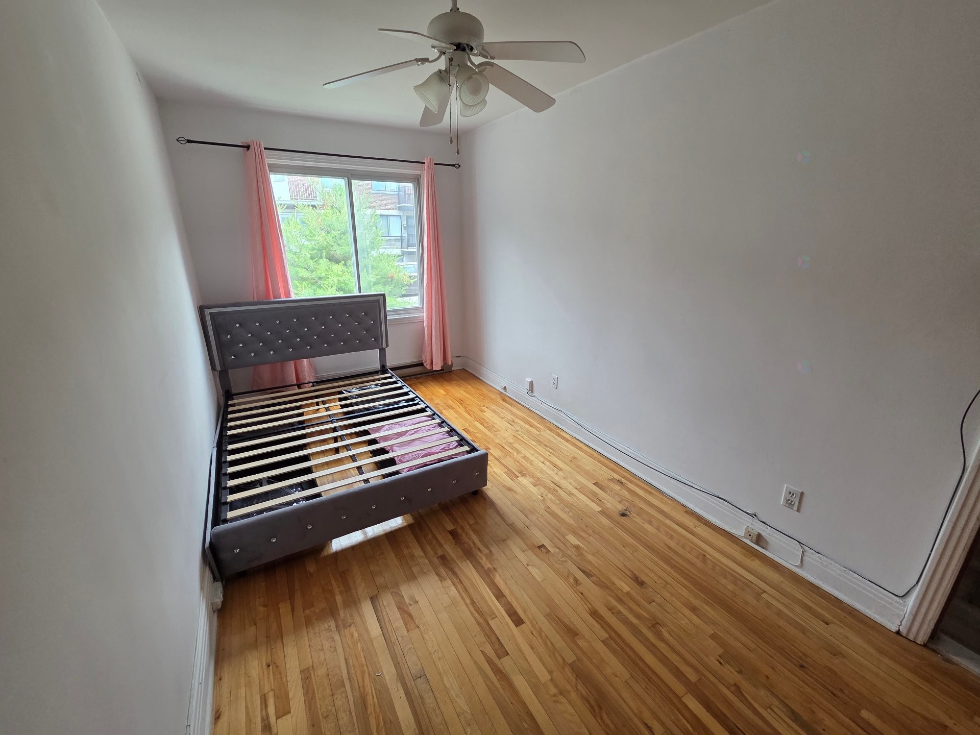 Chambre à coucher - 1-8008 Rue Chabot, Montréal (Villeray/Saint-Michel/Parc-Extension), QC