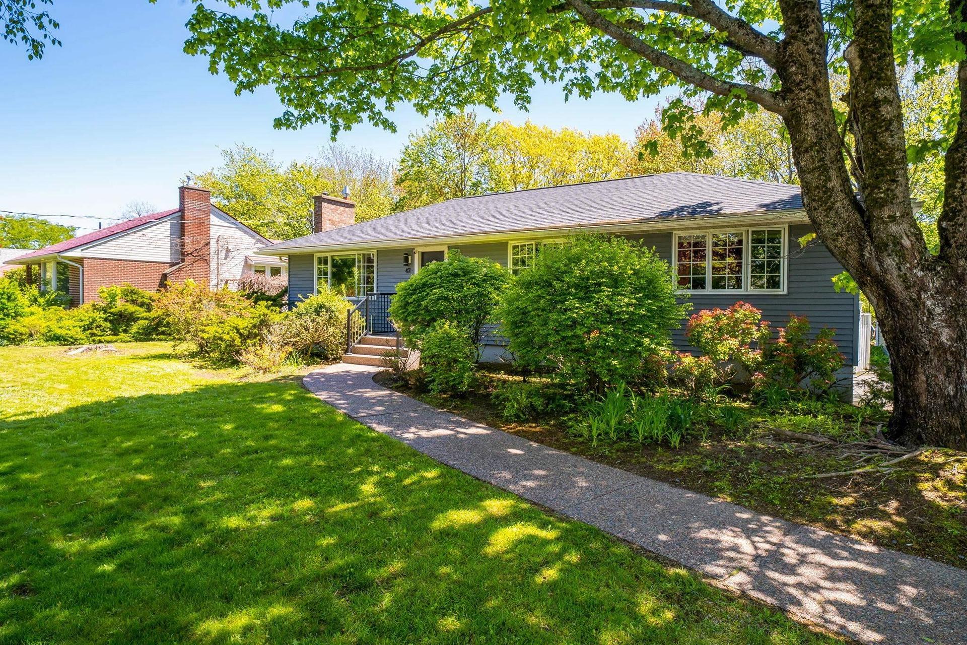 42 Castle Hill Drive, Halifax, NS