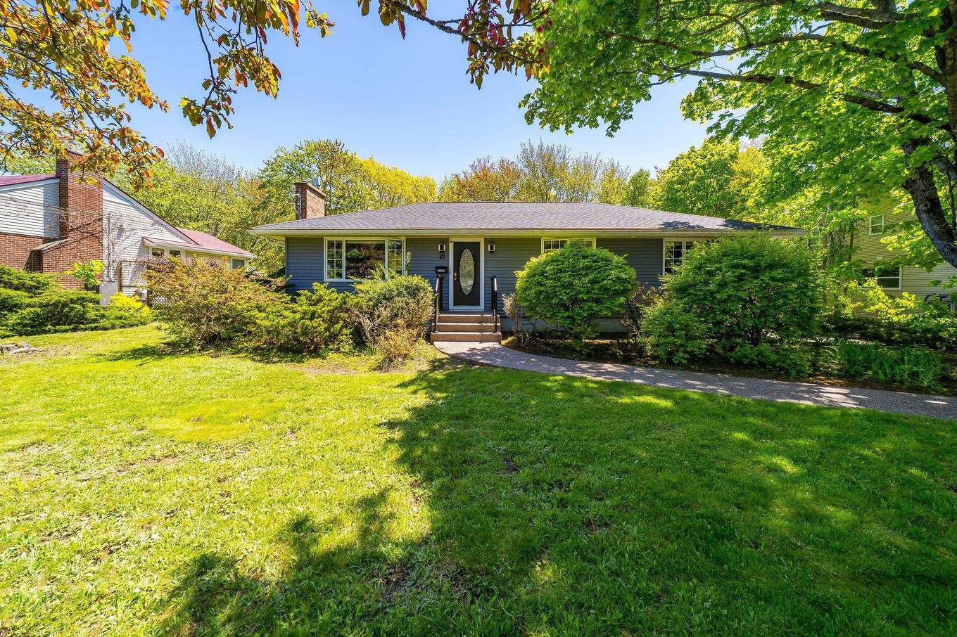 42 Castle Hill Drive, Halifax, NS