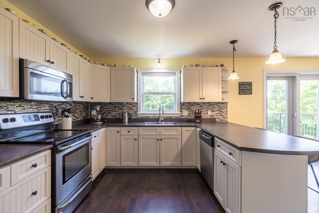 23 Macfarlane Street, Lake Echo, NS