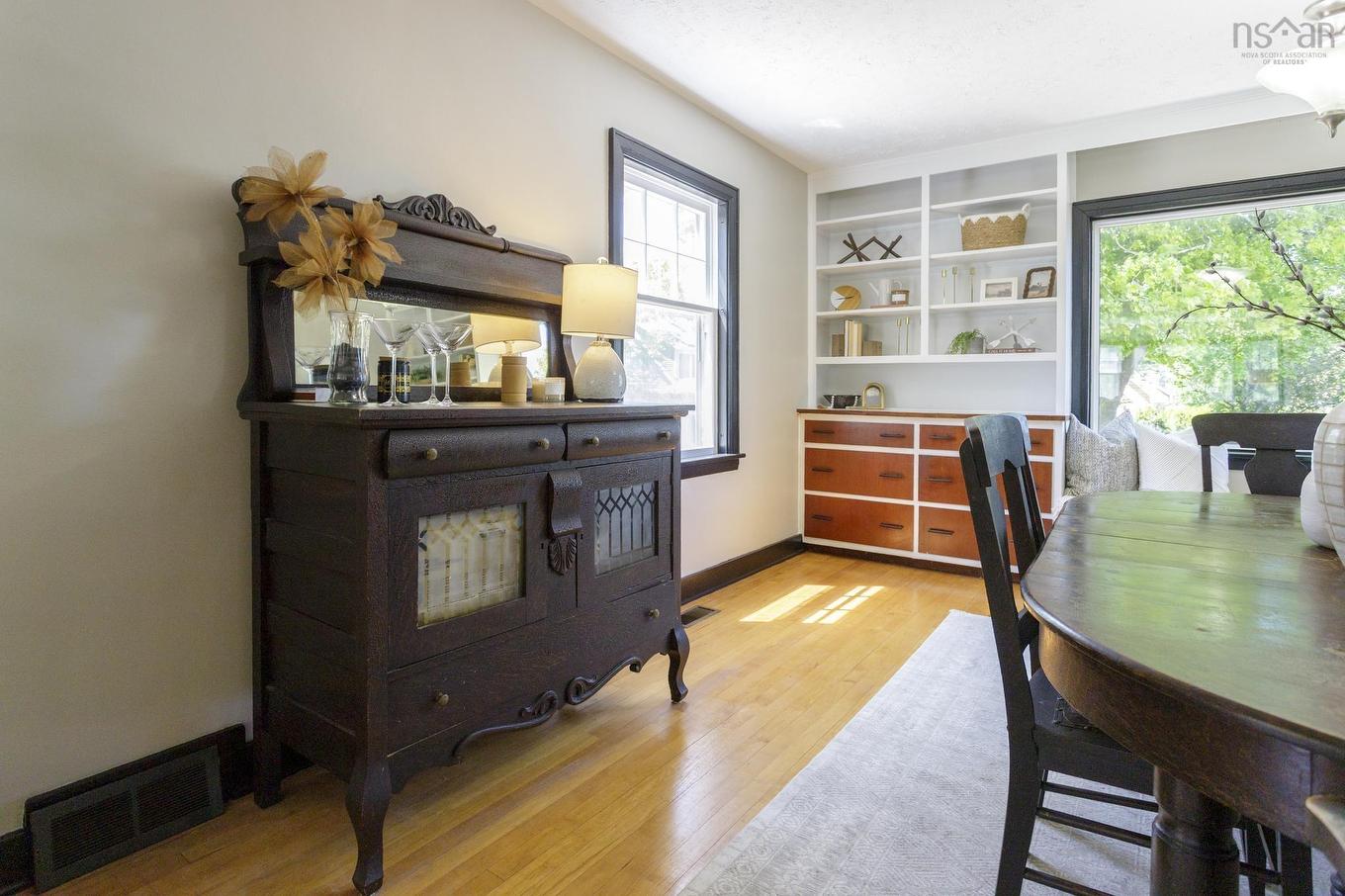 160 Cottage St, Berwick, NS - Indoor Photo Showing Dining Room