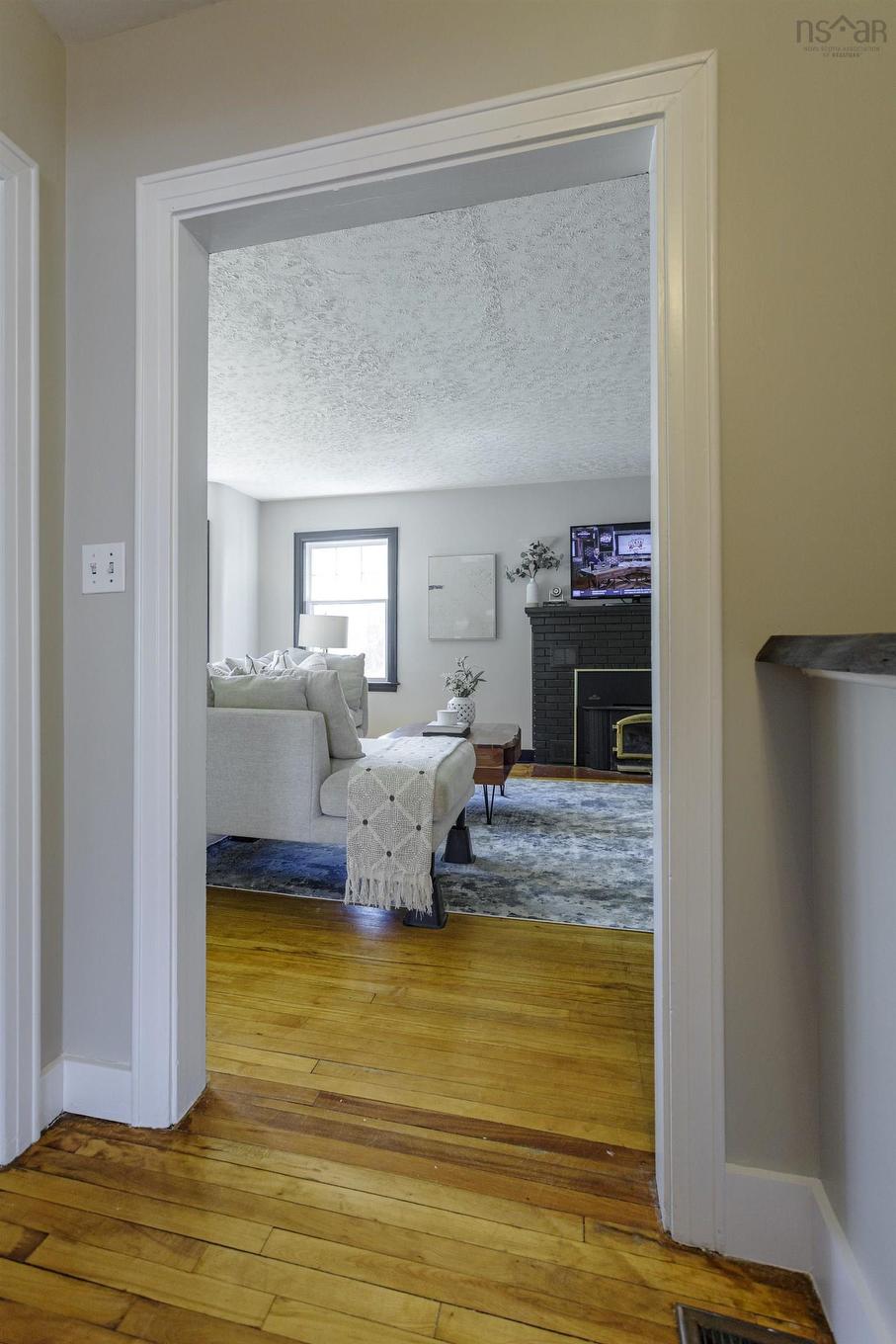 160 Cottage St, Berwick, NS - Indoor