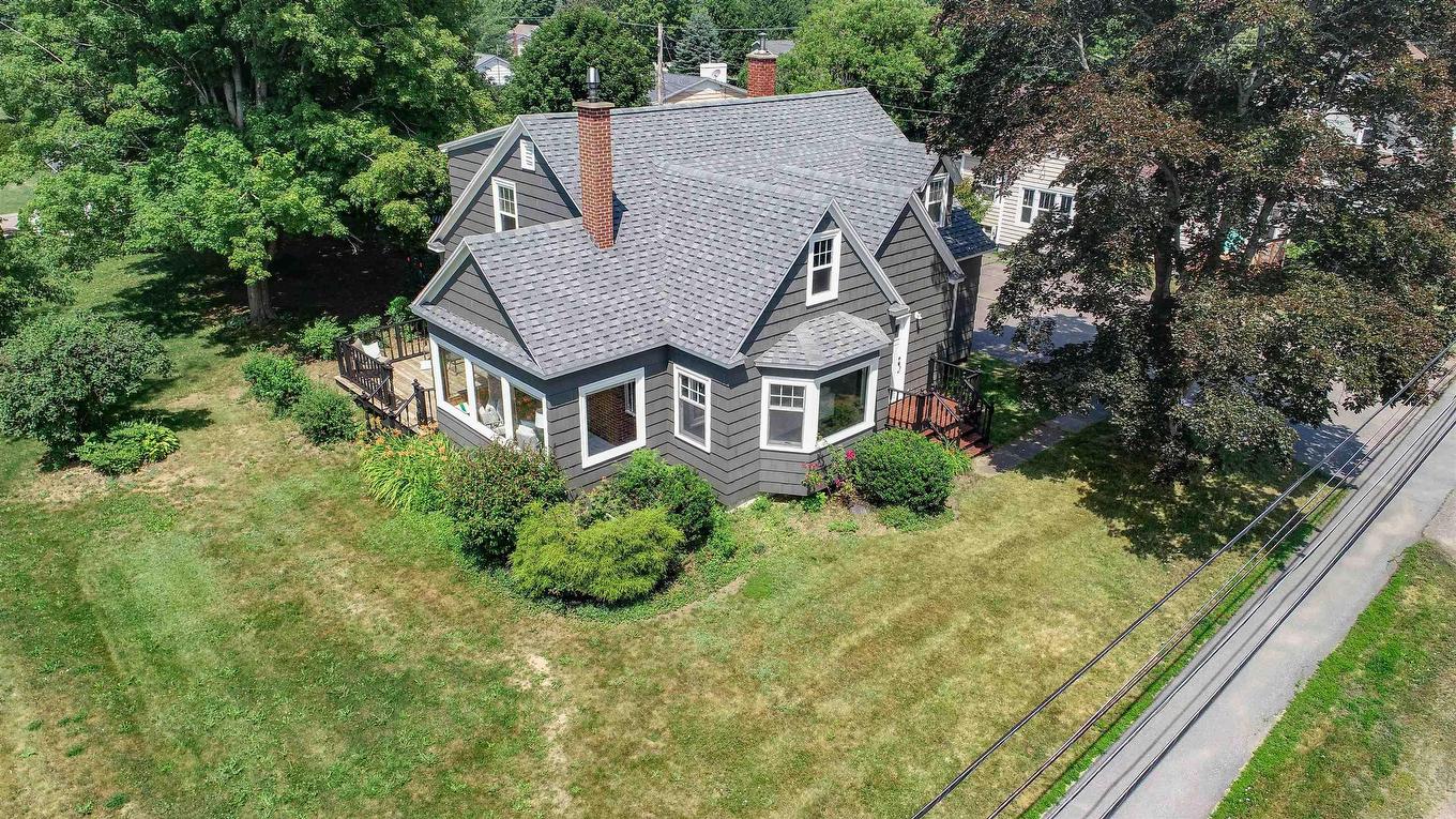 160 Cottage St, Berwick, NS - Outdoor