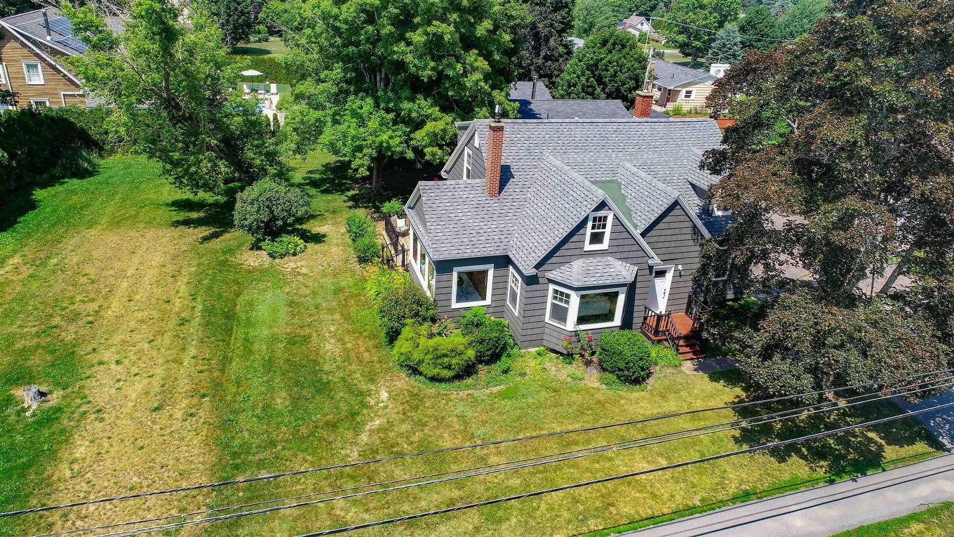 160 Cottage St, Berwick, NS - Outdoor
