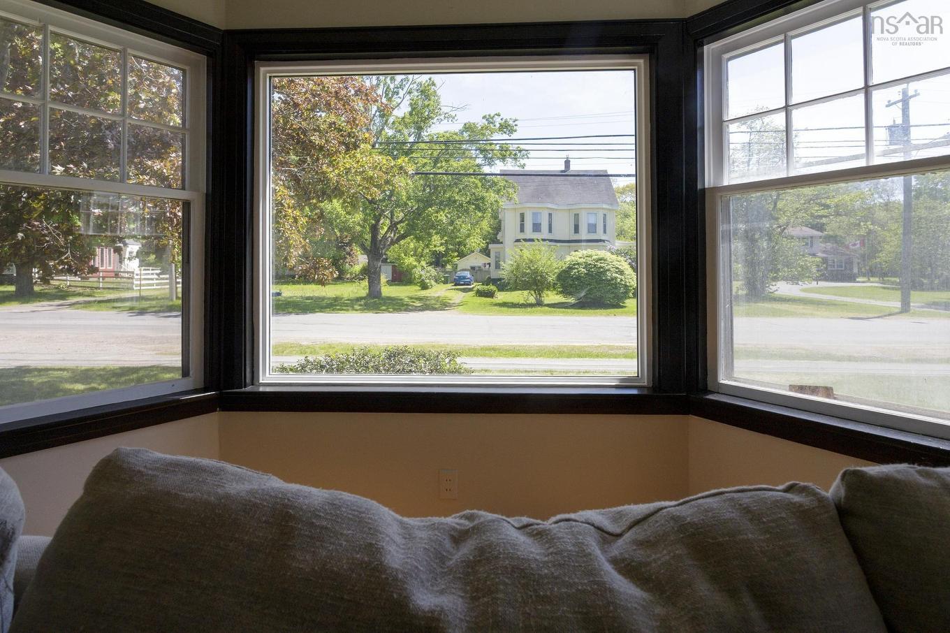160 Cottage St, Berwick, NS - Indoor