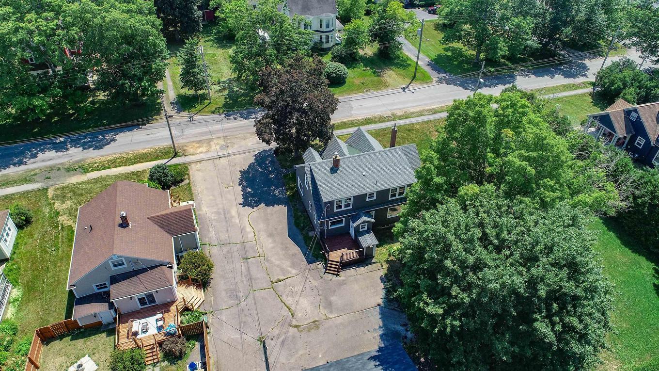 160 Cottage St, Berwick, NS - Outdoor