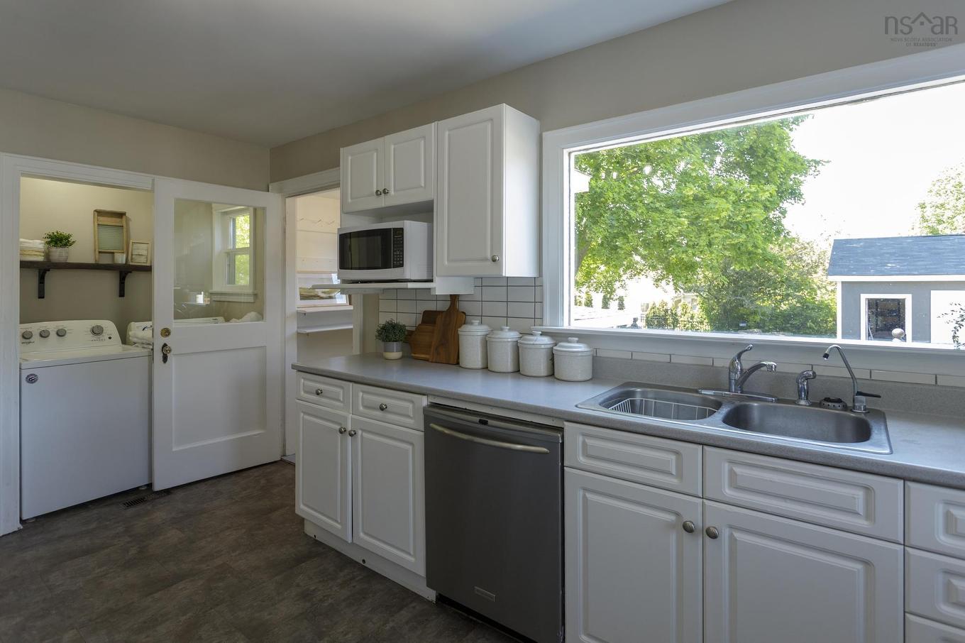 160 Cottage St, Berwick, NS - Indoor Photo Showing Other Room