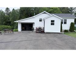 221 Barrett Perth-Andover, NB E7A 1E1
