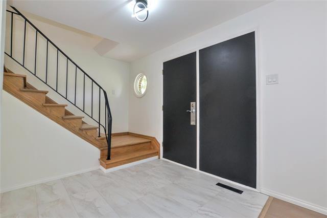 759 Sturgeon Rd, Winnipeg, MB