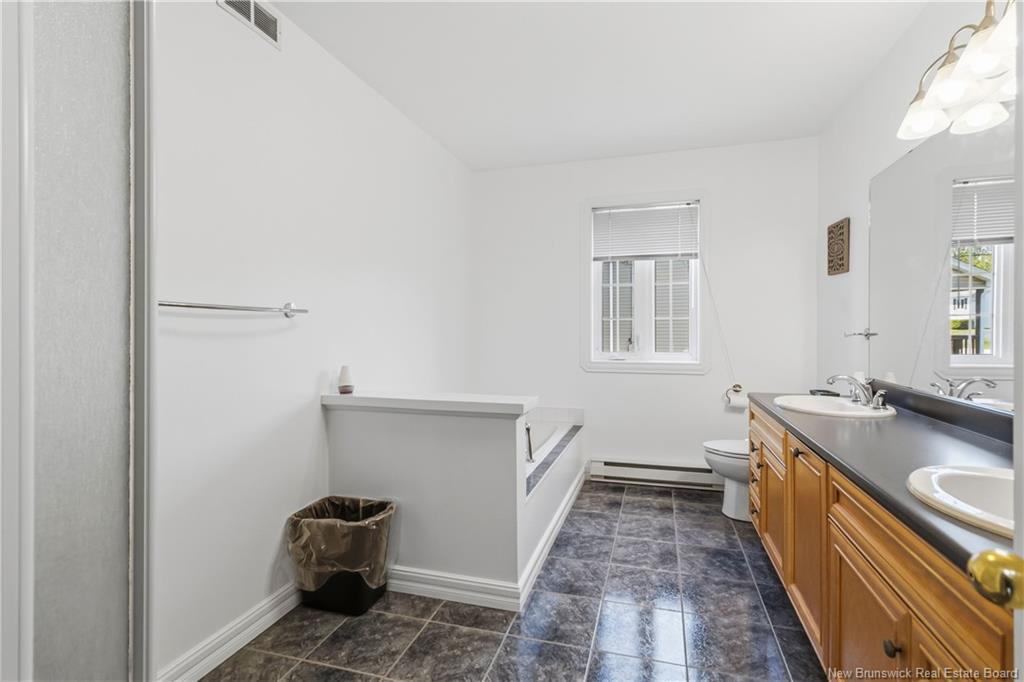242 Herve St, Dieppe, NB