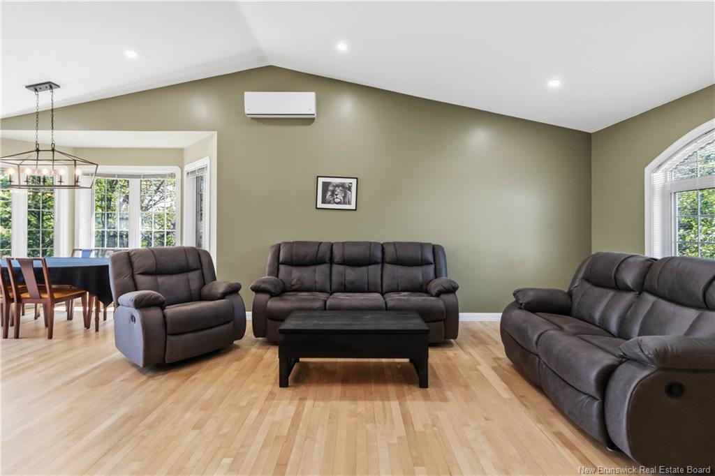 242 Herve St, Dieppe, NB