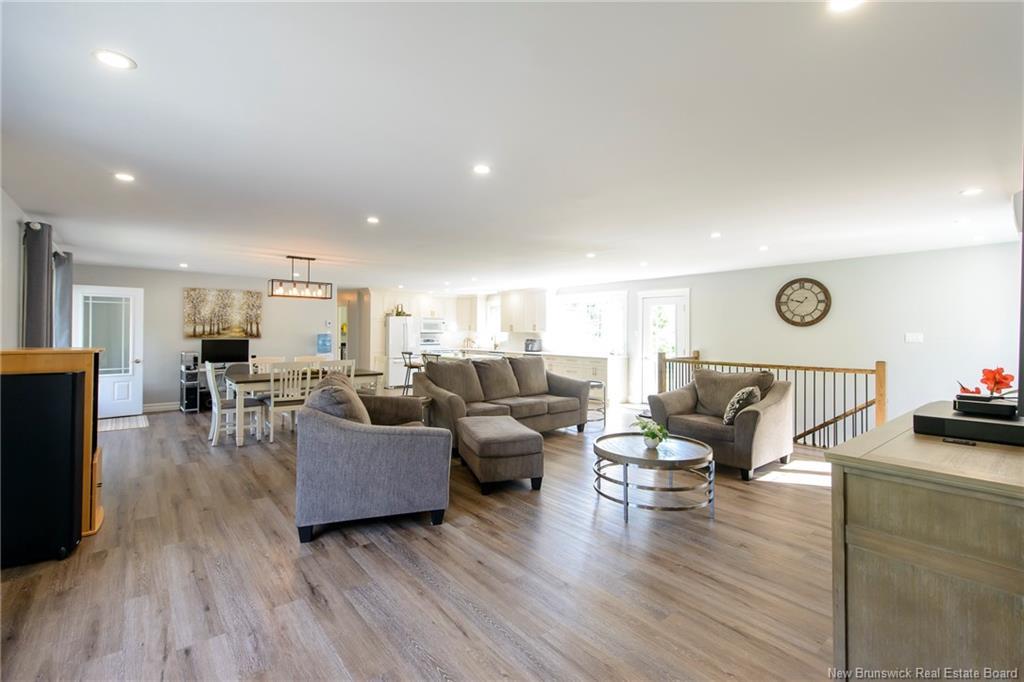 33 Clinton Dr, Willow Grove, NB