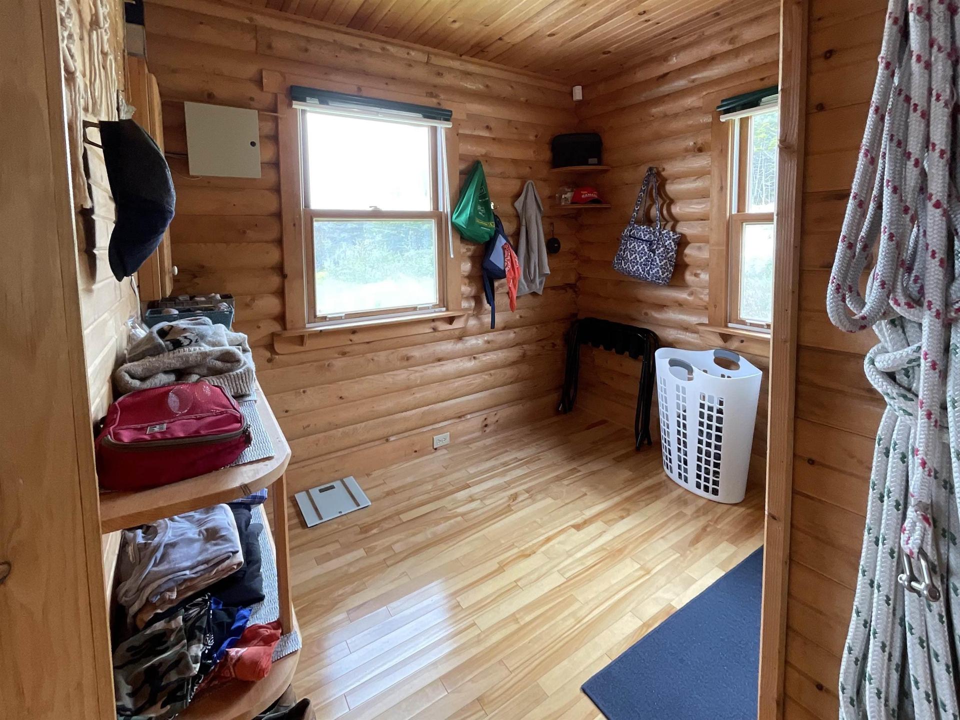 15+17 R-24, Cole Harbour, NS