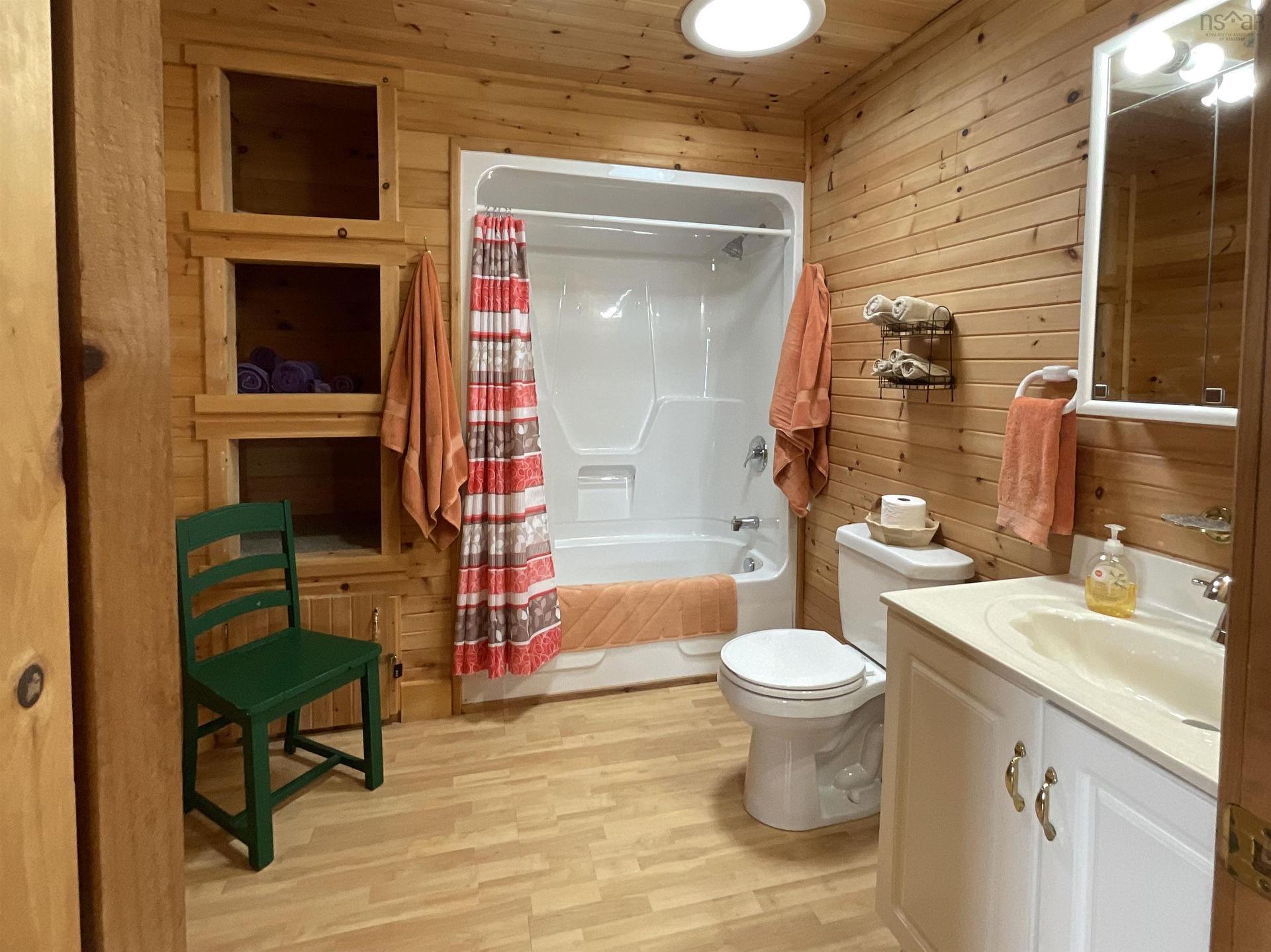 15+17 R-24, Cole Harbour, NS