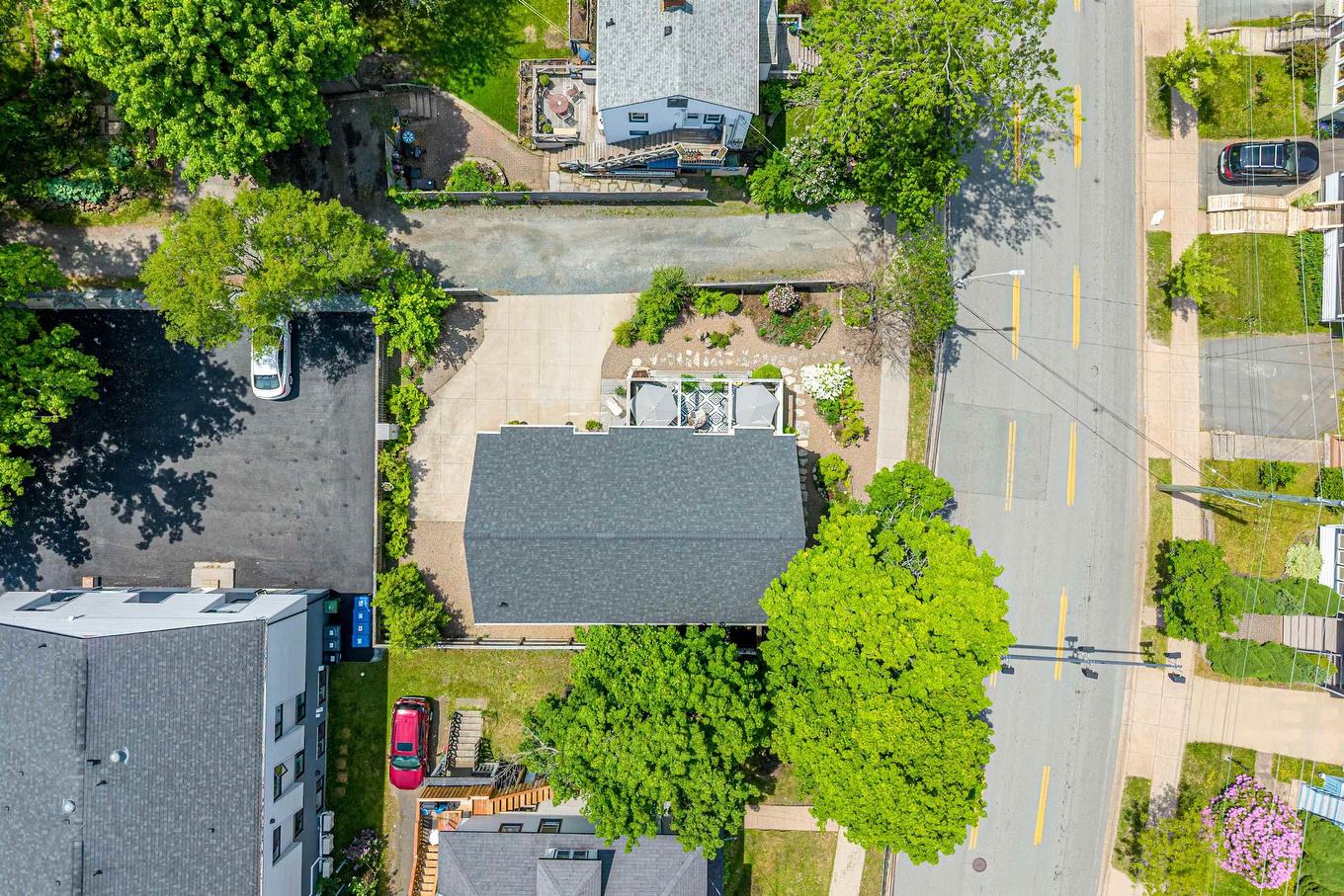 6968 Chebucto Road, Halifax, NS - Outdoor