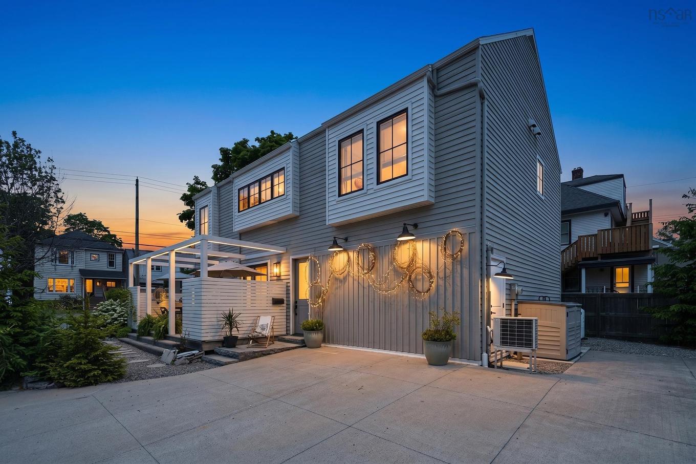 6968 Chebucto Road, Halifax, NS - Outdoor