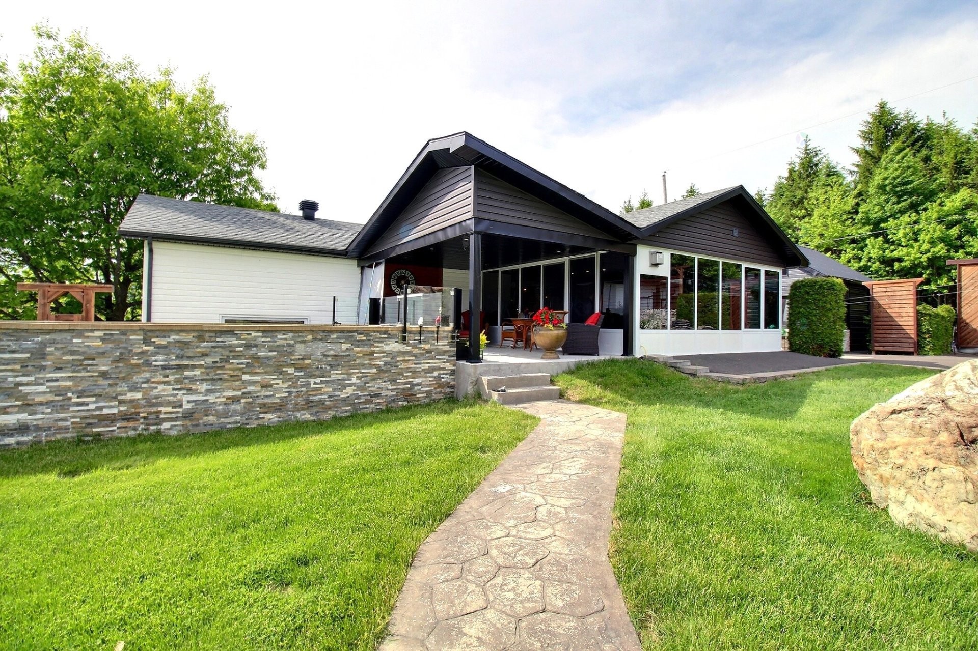 Back of Structure - 82 11E Rang, Adstock, QC