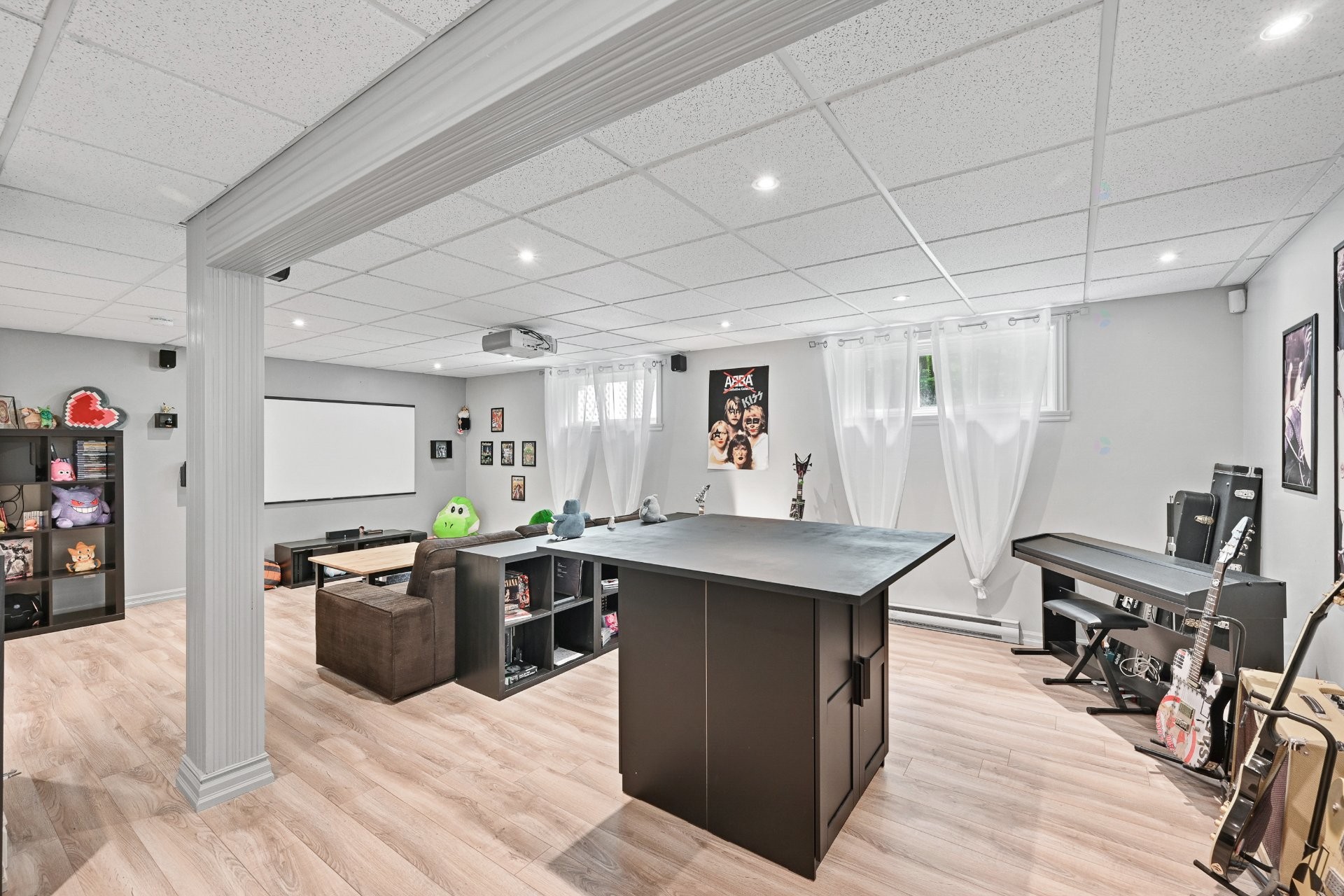 Salle familiale - 165 Rue Pierre, Sainte-Sabine, QC - Indoor