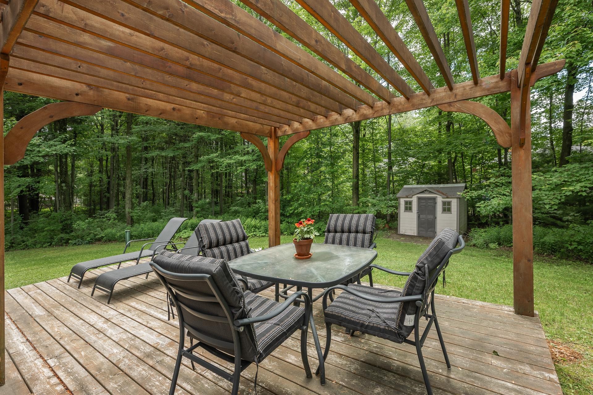 Terrasse - 165 Rue Pierre, Sainte-Sabine, QC - Outdoor With Deck Patio Veranda With Exterior