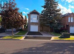 7176 HARDING CRESCENT Mississauga, ON L5N 6R5