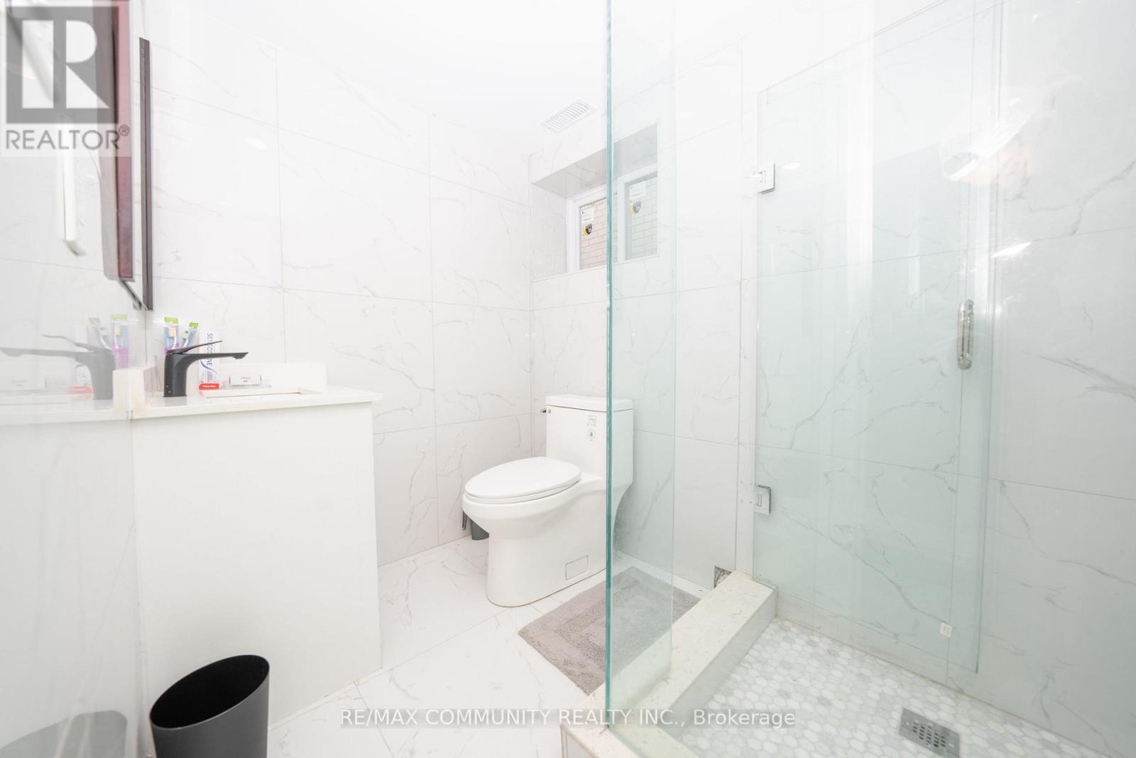 75B Kitchener Road, Toronto, ON