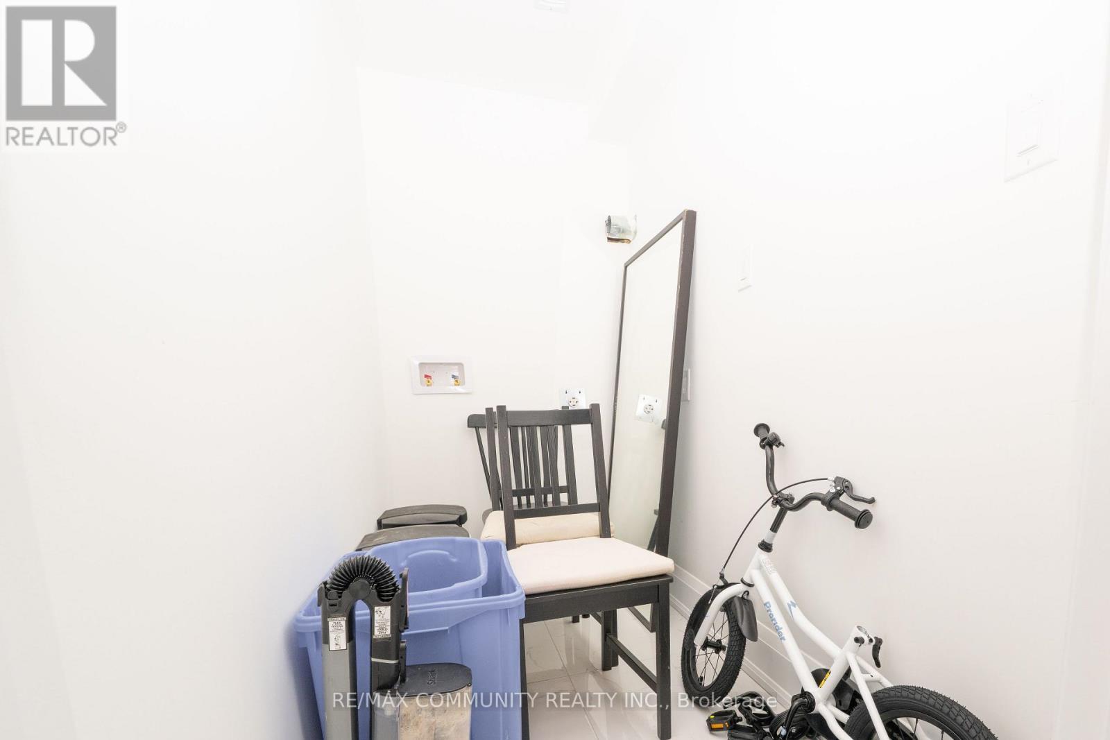 75B Kitchener Road, Toronto, ON