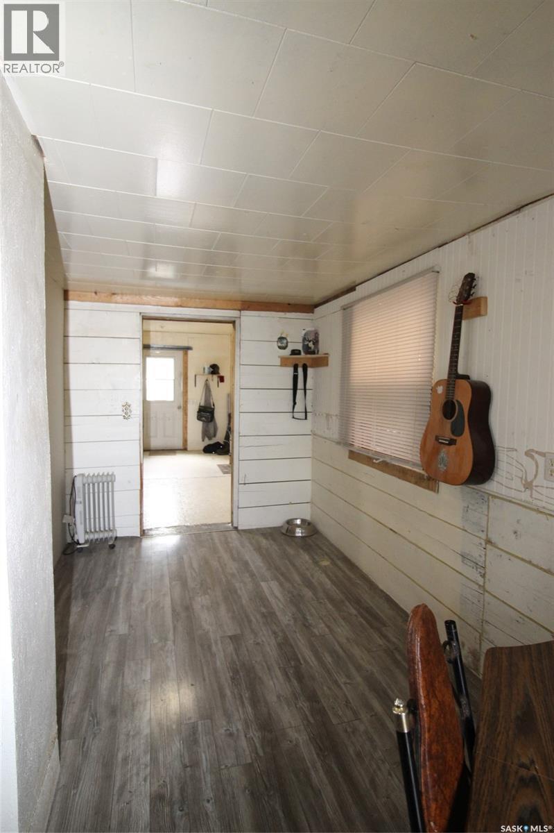 641 Railway Avenue, Eastend, SK