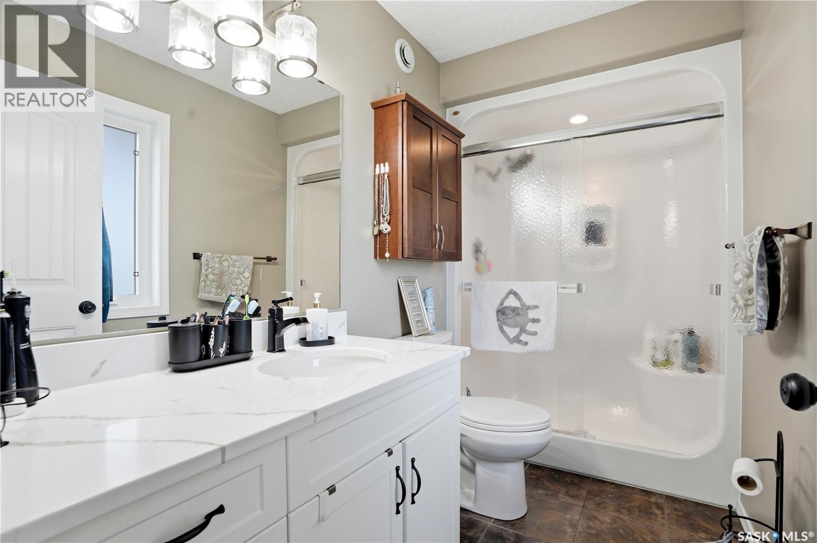 380 Carter Crescent, Cochin, SK