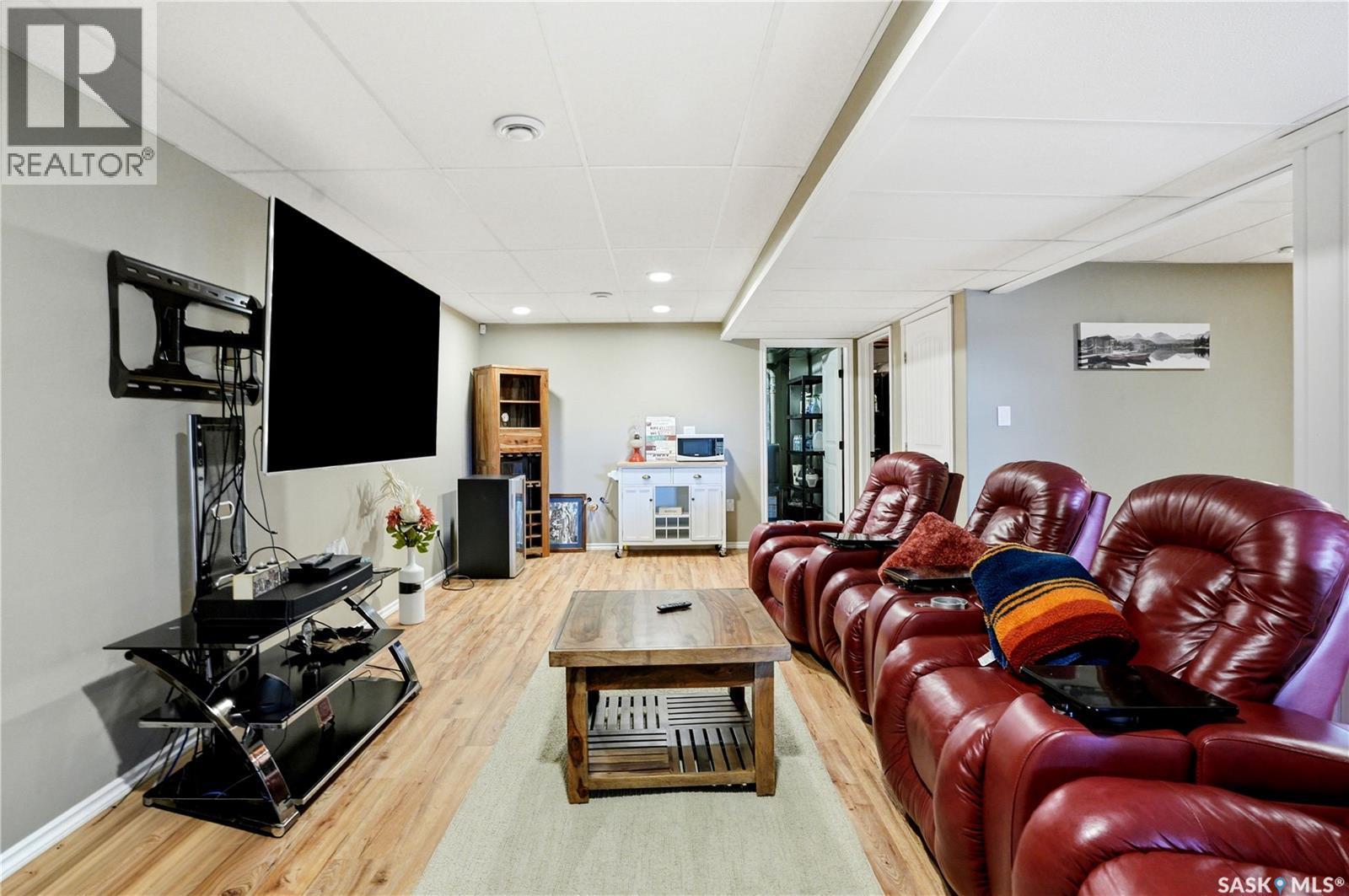 380 Carter Crescent, Cochin, SK