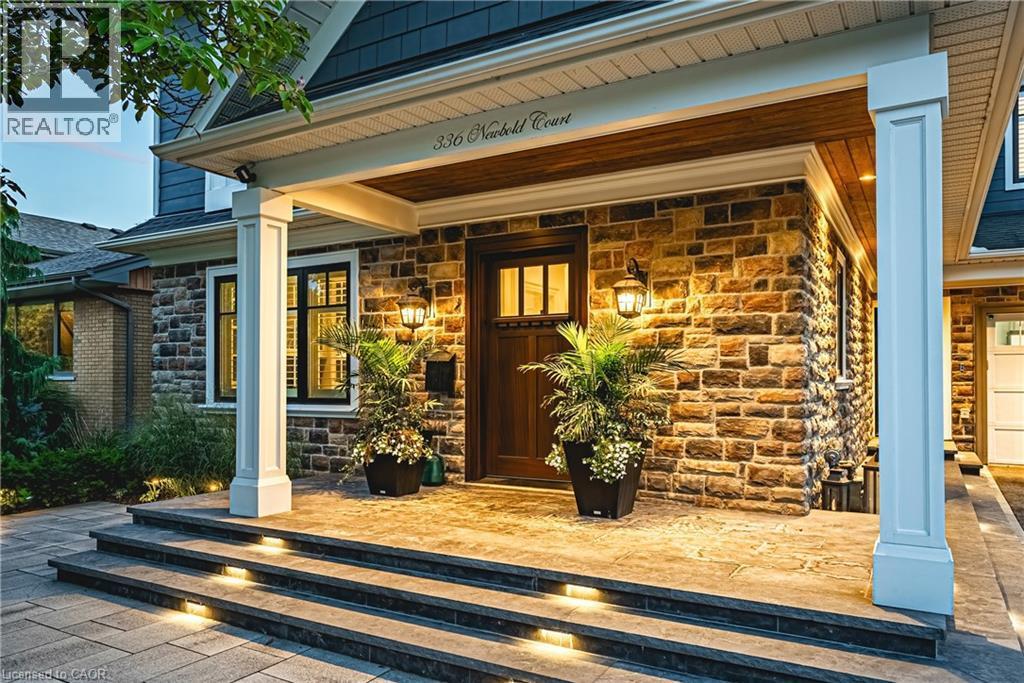 Exterior entry - 336 Newbold Court, Burlington, ON