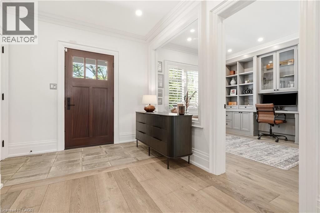 Entrance foyer - 336 Newbold Court, Burlington, ON