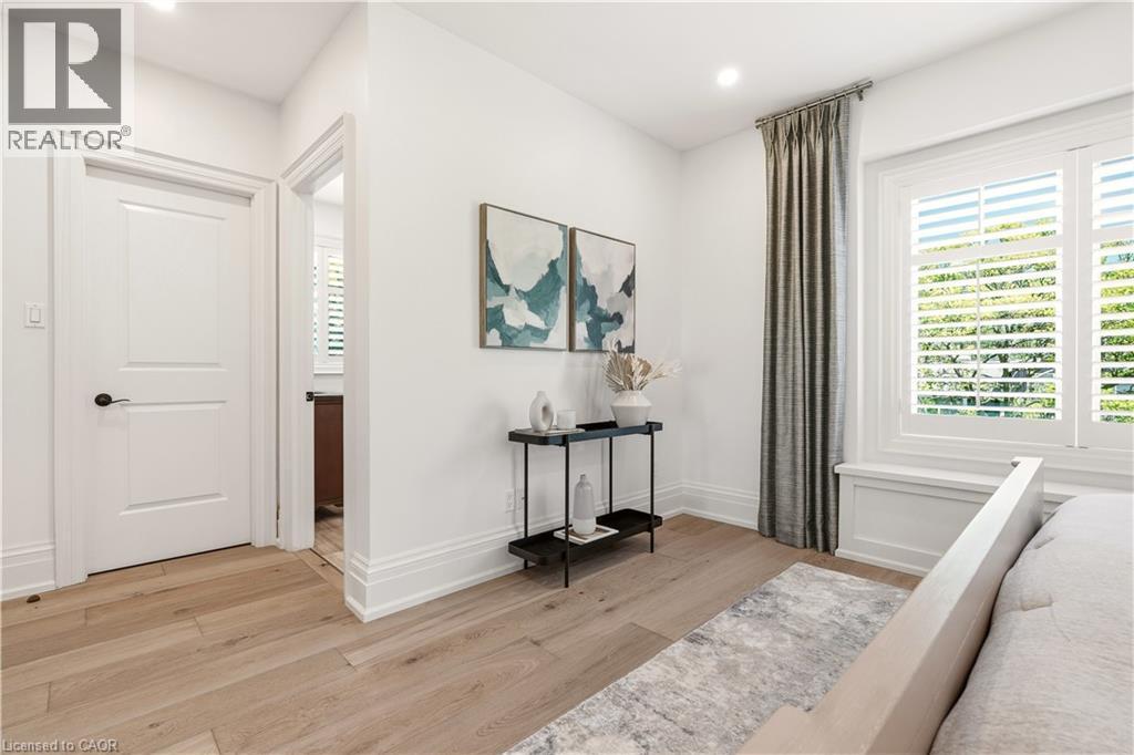 336 Newbold Court, Burlington, ON