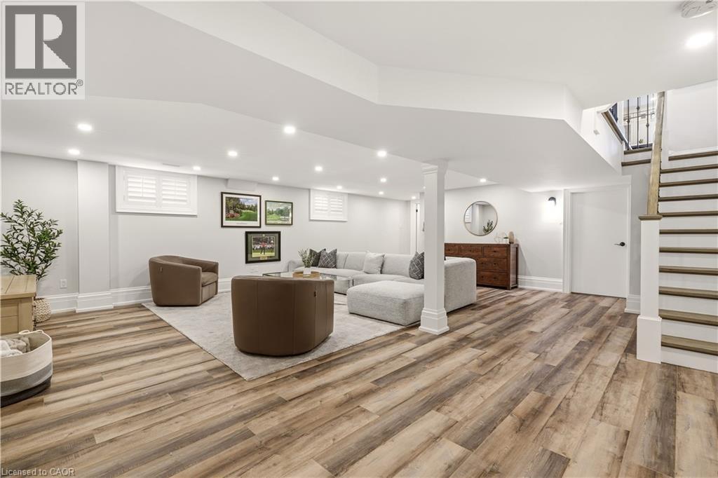 336 Newbold Court, Burlington, ON