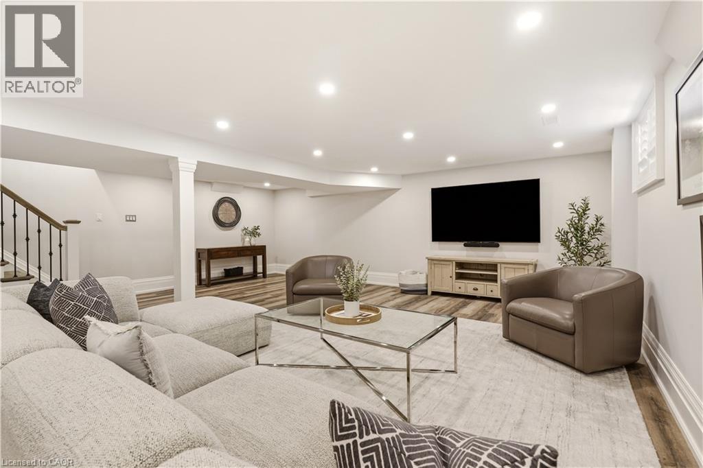 336 Newbold Court, Burlington, ON